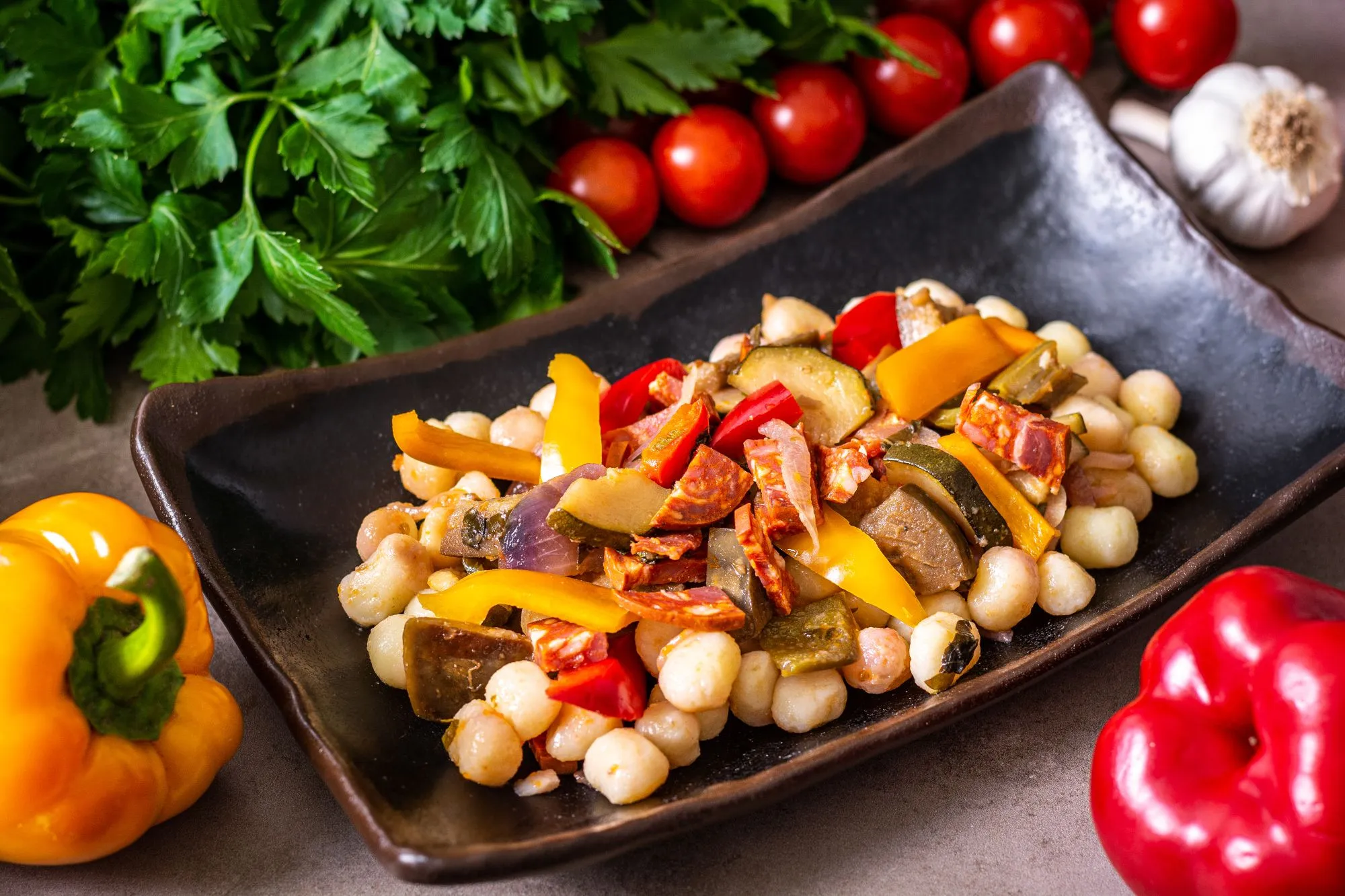 Meníčko, gnocchi stredomorska zelenina
